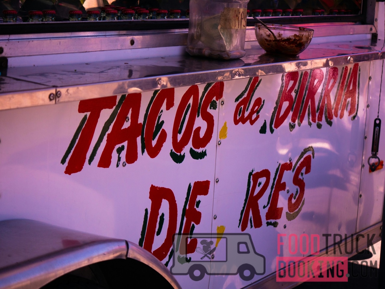 De opmars van de foodtruck: waarom we er geen genoeg van krijgen